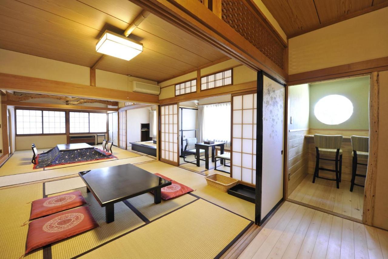 Jinpyokaku Hotell Yamanouchi  Exteriör bild