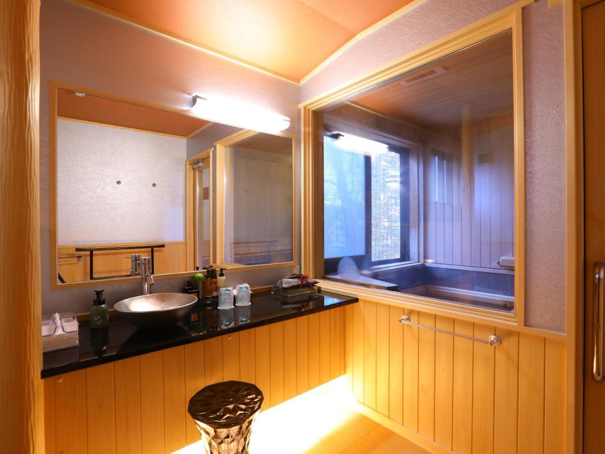 Jinpyokaku Hotell Yamanouchi  Exteriör bild